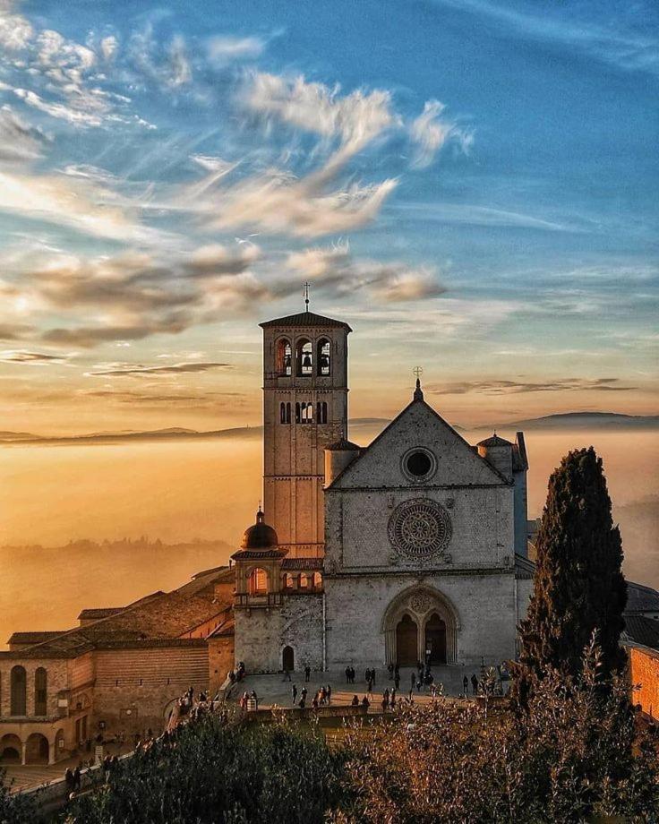 La Bouganville Assisi Exterior foto